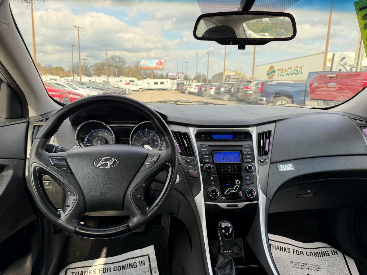 Hyundai Sonata 4dr Sdn 2.4L Auto SE 2013