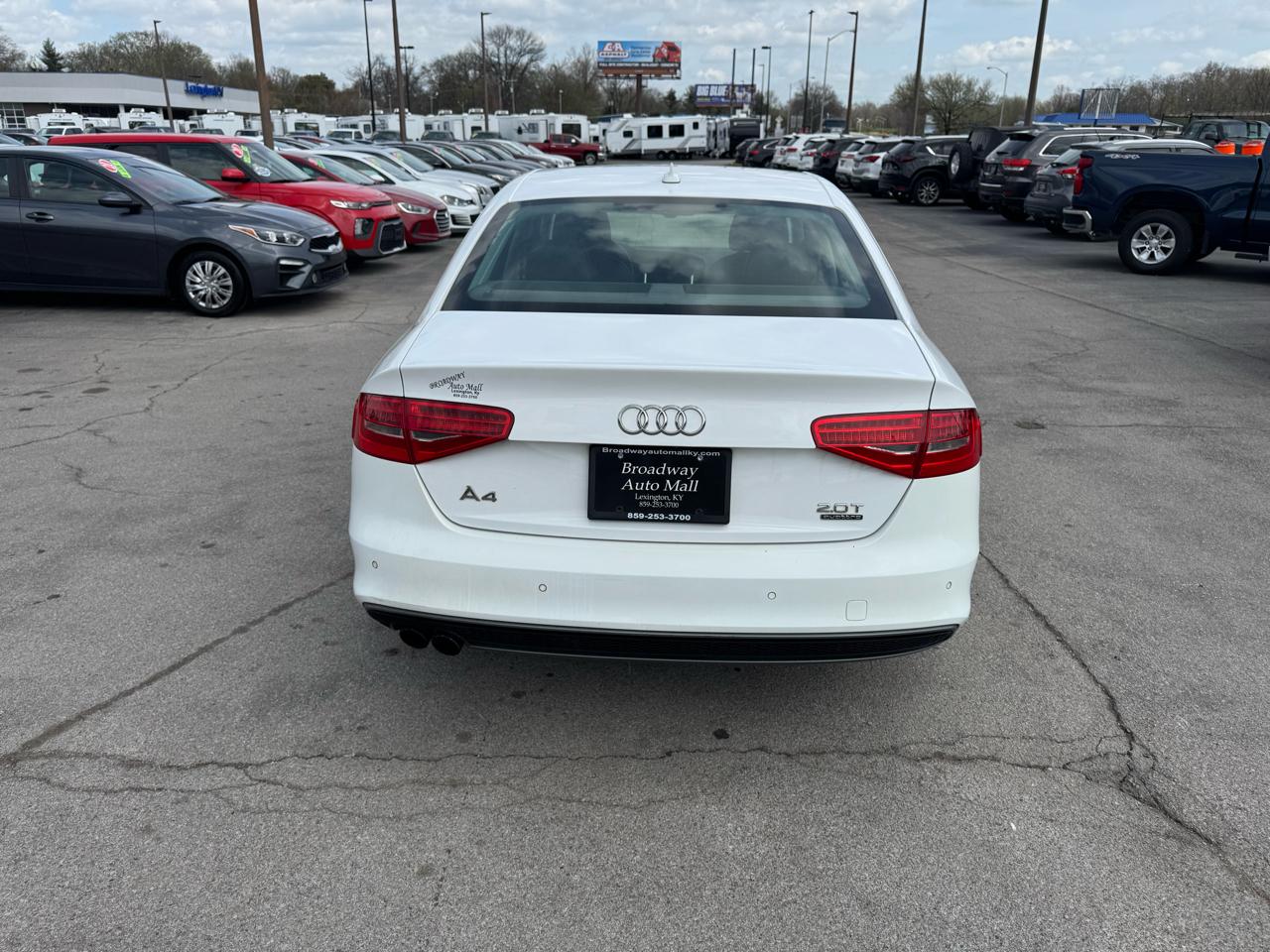 Audi A4 4dr Sdn Auto quattro 2.0T Premium Plus 2015