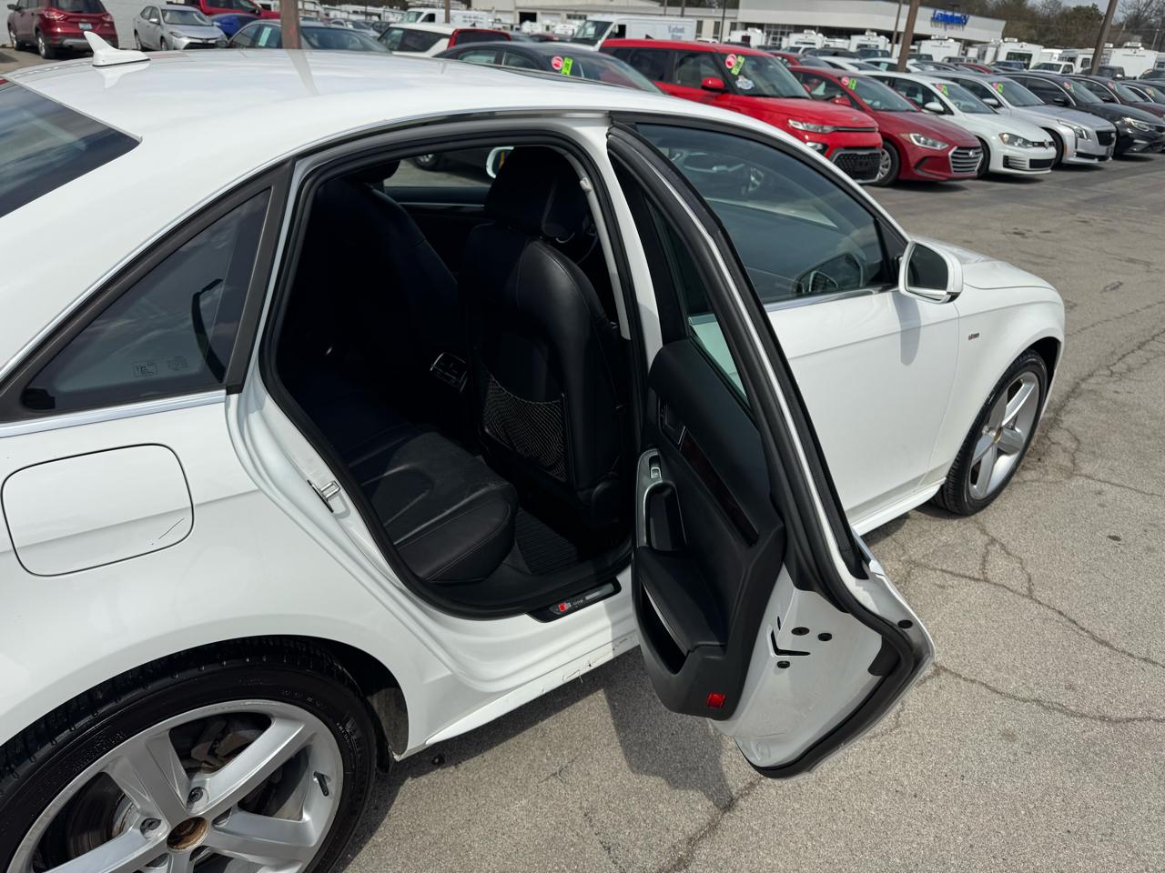 Audi A4 4dr Sdn Auto quattro 2.0T Premium Plus 2015