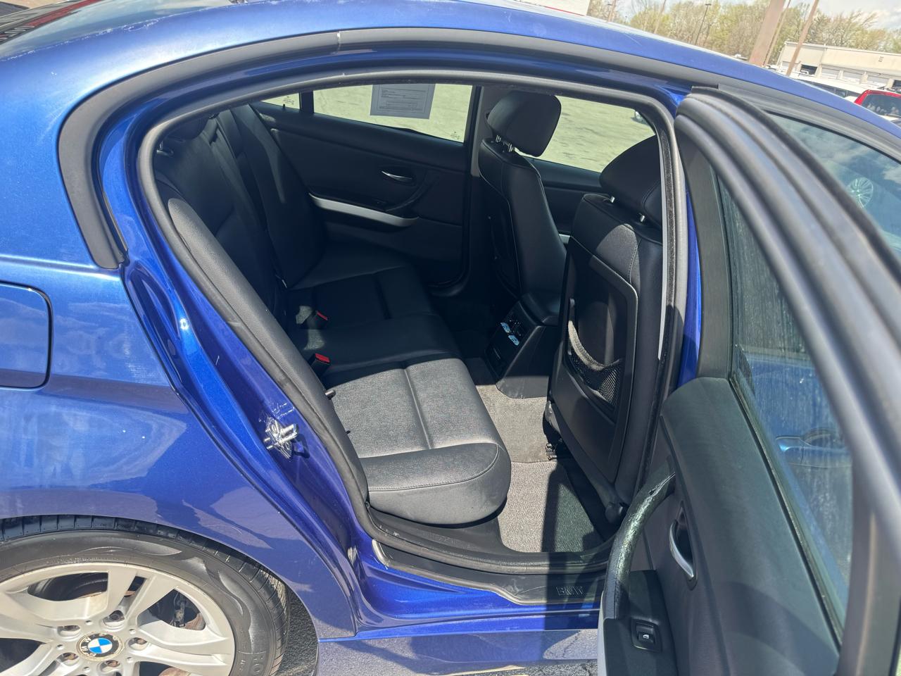 BMW 3 Series 4dr Sdn 328i RWD SULEV 2008