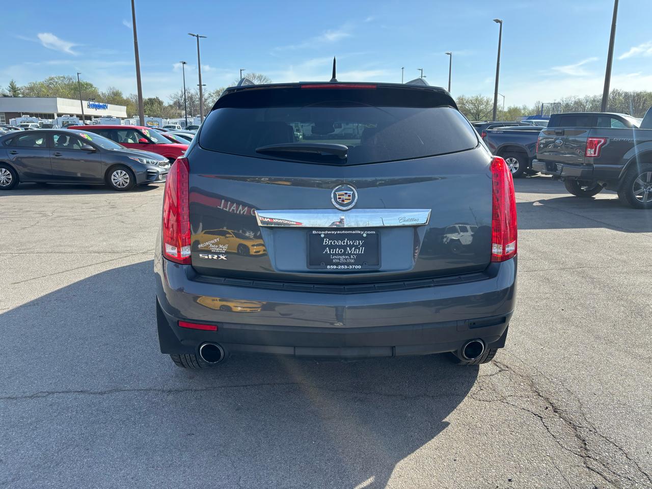 Cadillac SRX FWD 4dr Base 2010