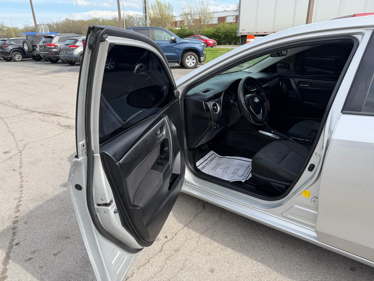 Toyota Corolla LE 2019