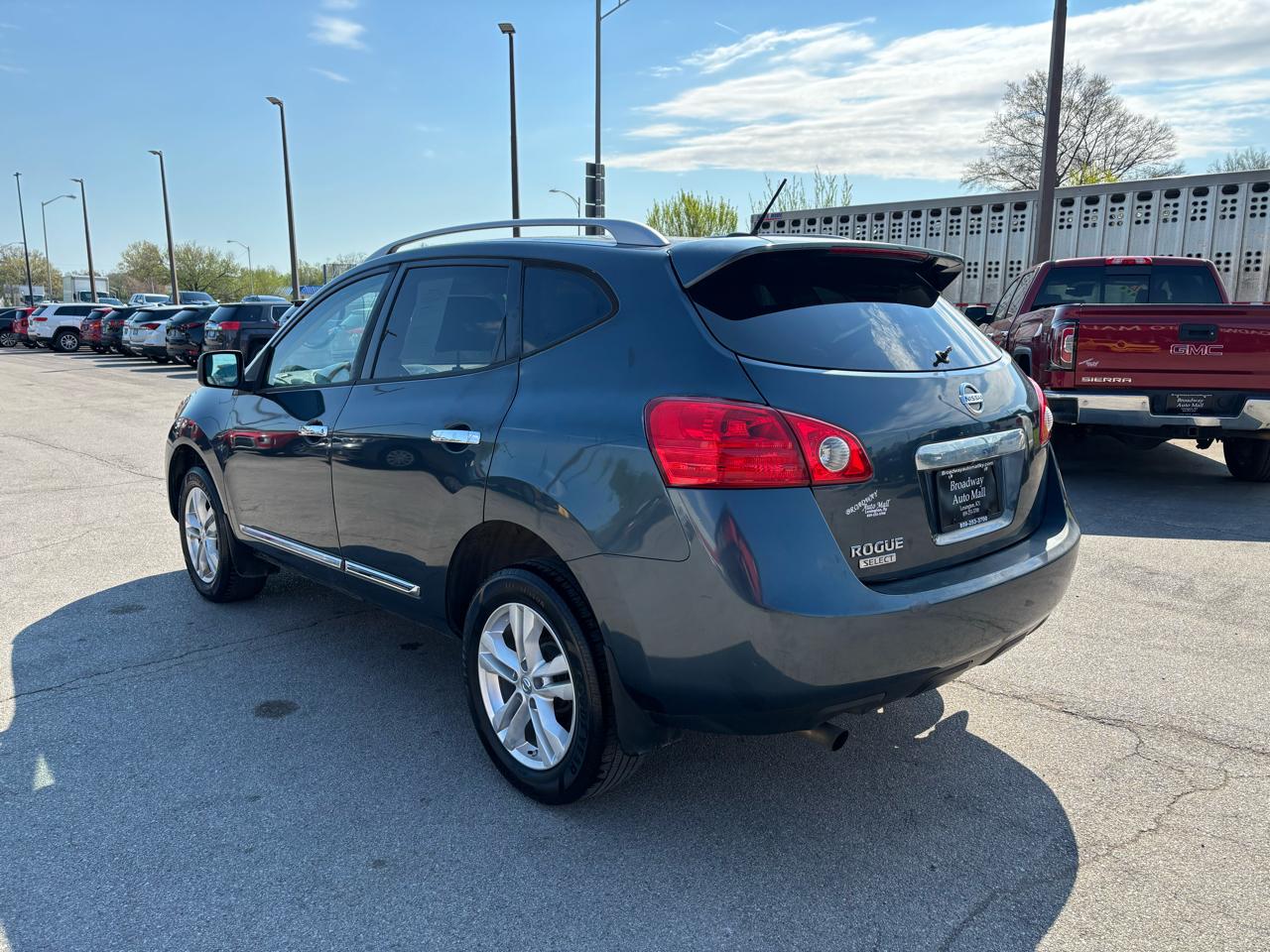 Nissan Rogue Select FWD 4dr S 2015