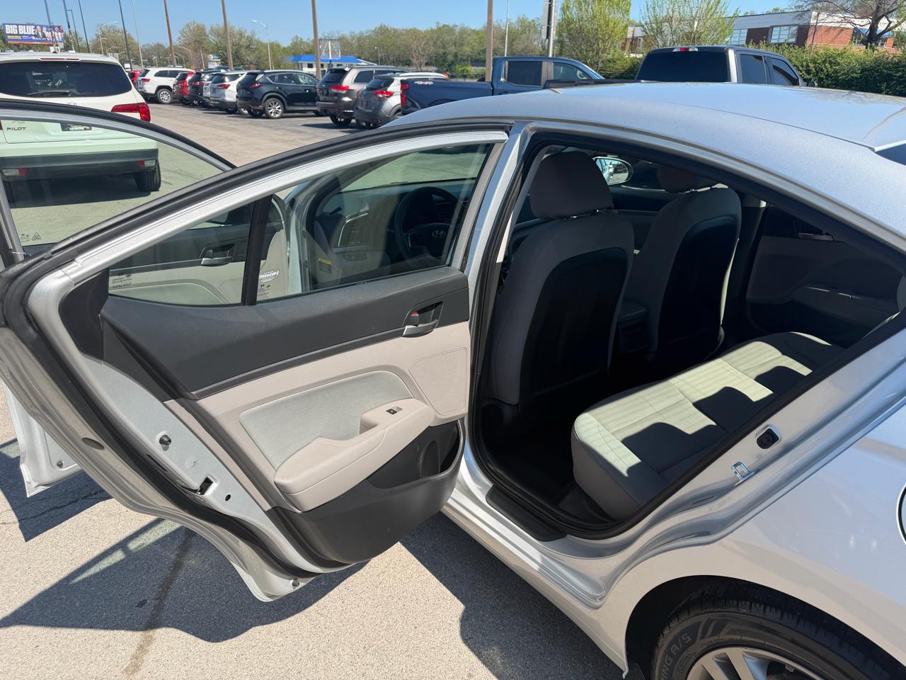Hyundai Elantra SEL 2.0L Auto (Alabama) 2018