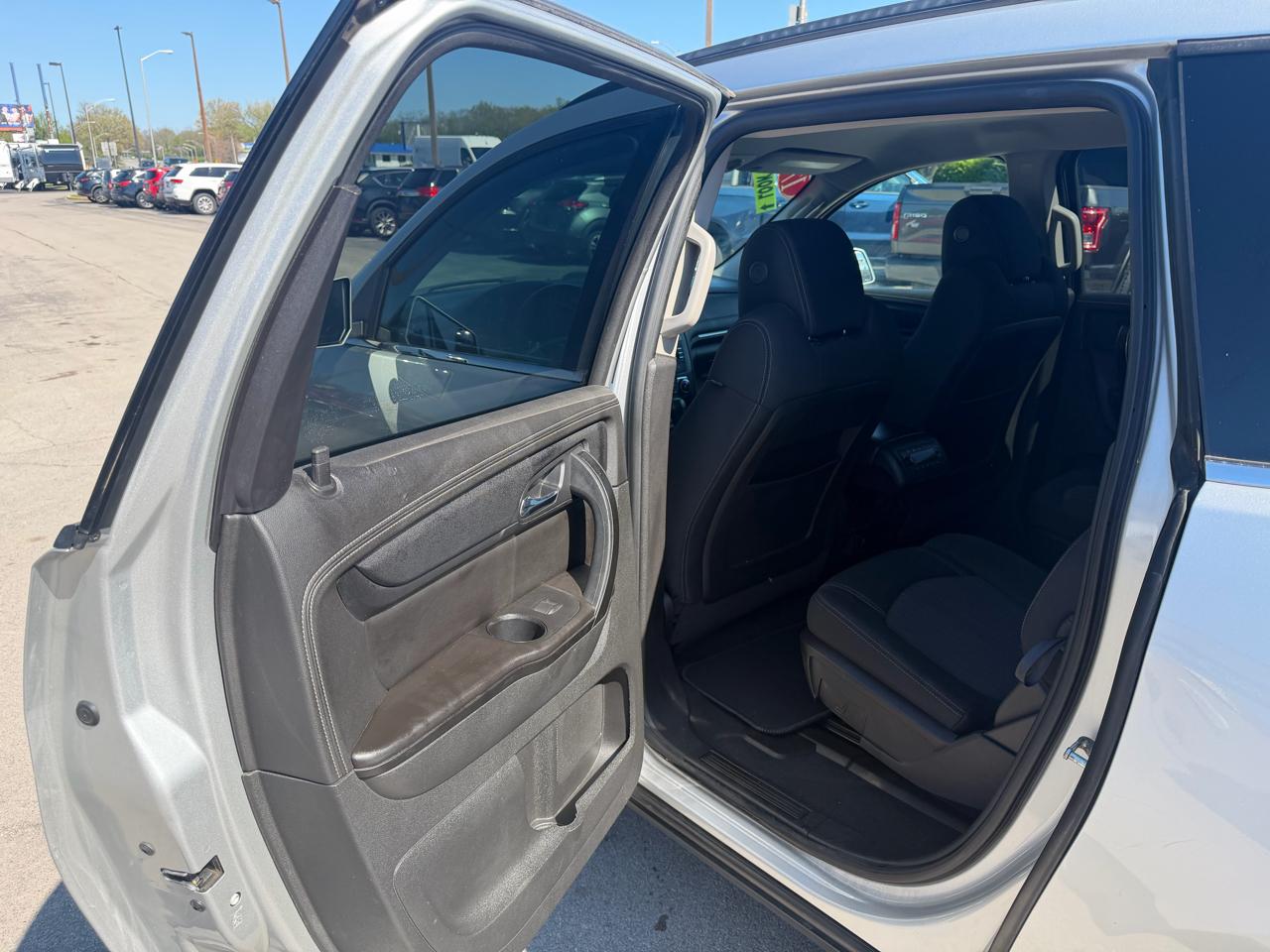 Chevrolet Traverse AWD 4dr LT w/2LT 2017