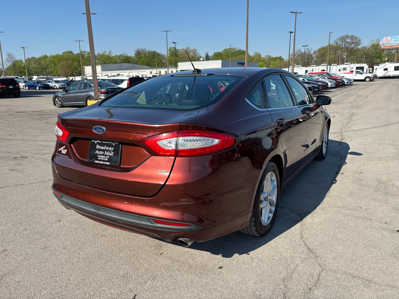 Ford Fusion 4dr Sdn SE FWD 2015