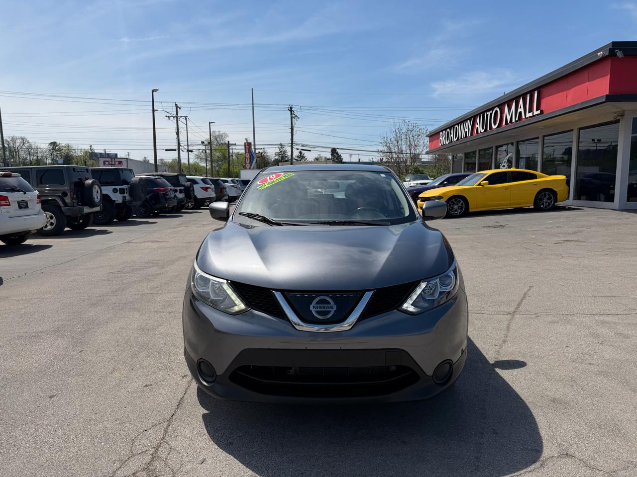 Nissan Rogue Sport S 2019