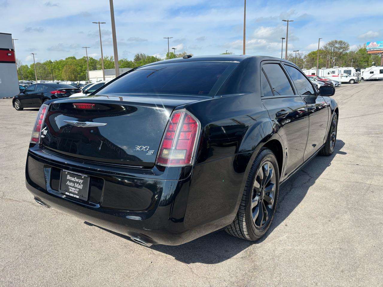 Chrysler 300 4dr Sdn 300S AWD 2014