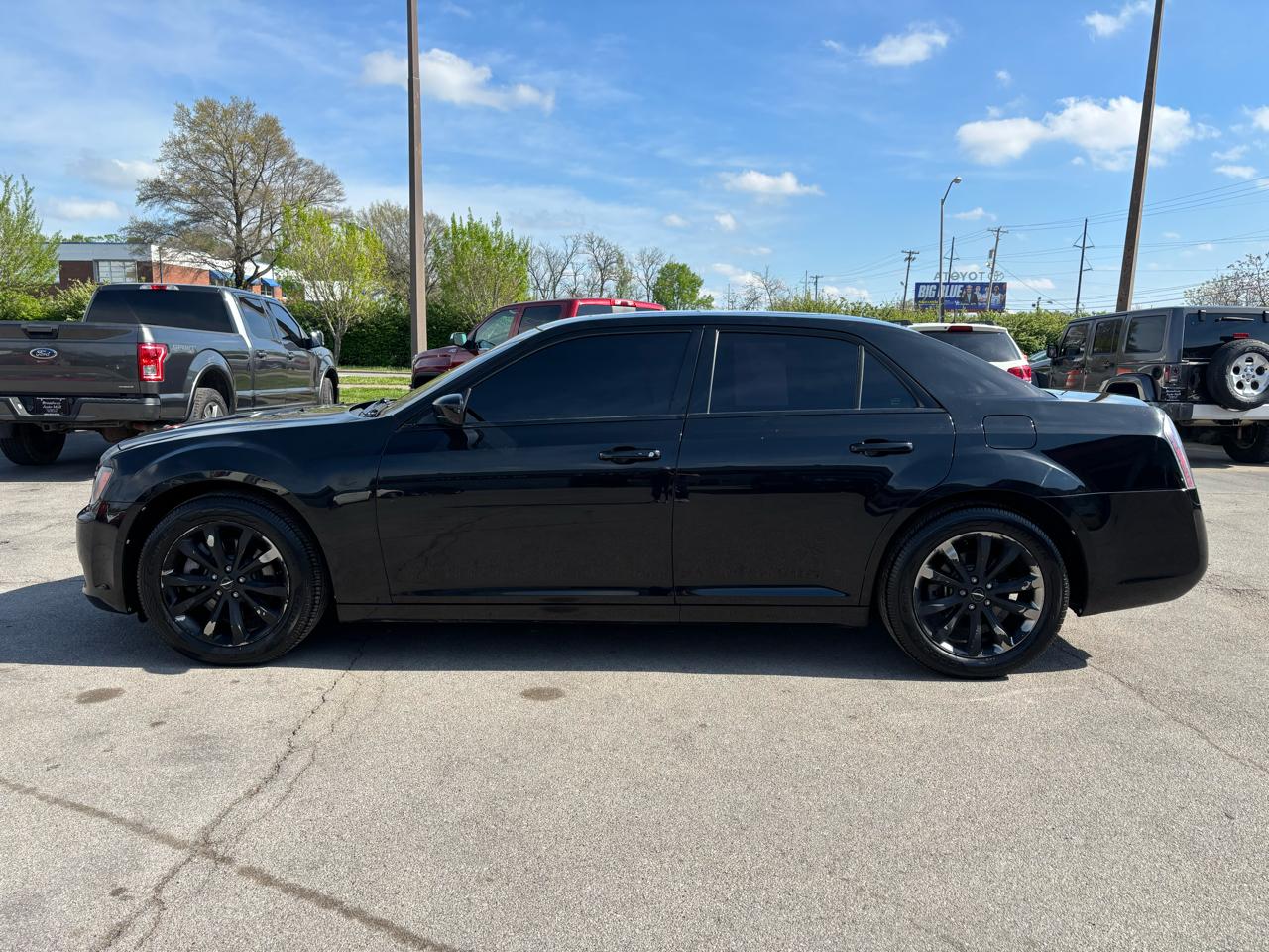 Chrysler 300 4dr Sdn 300S AWD 2014