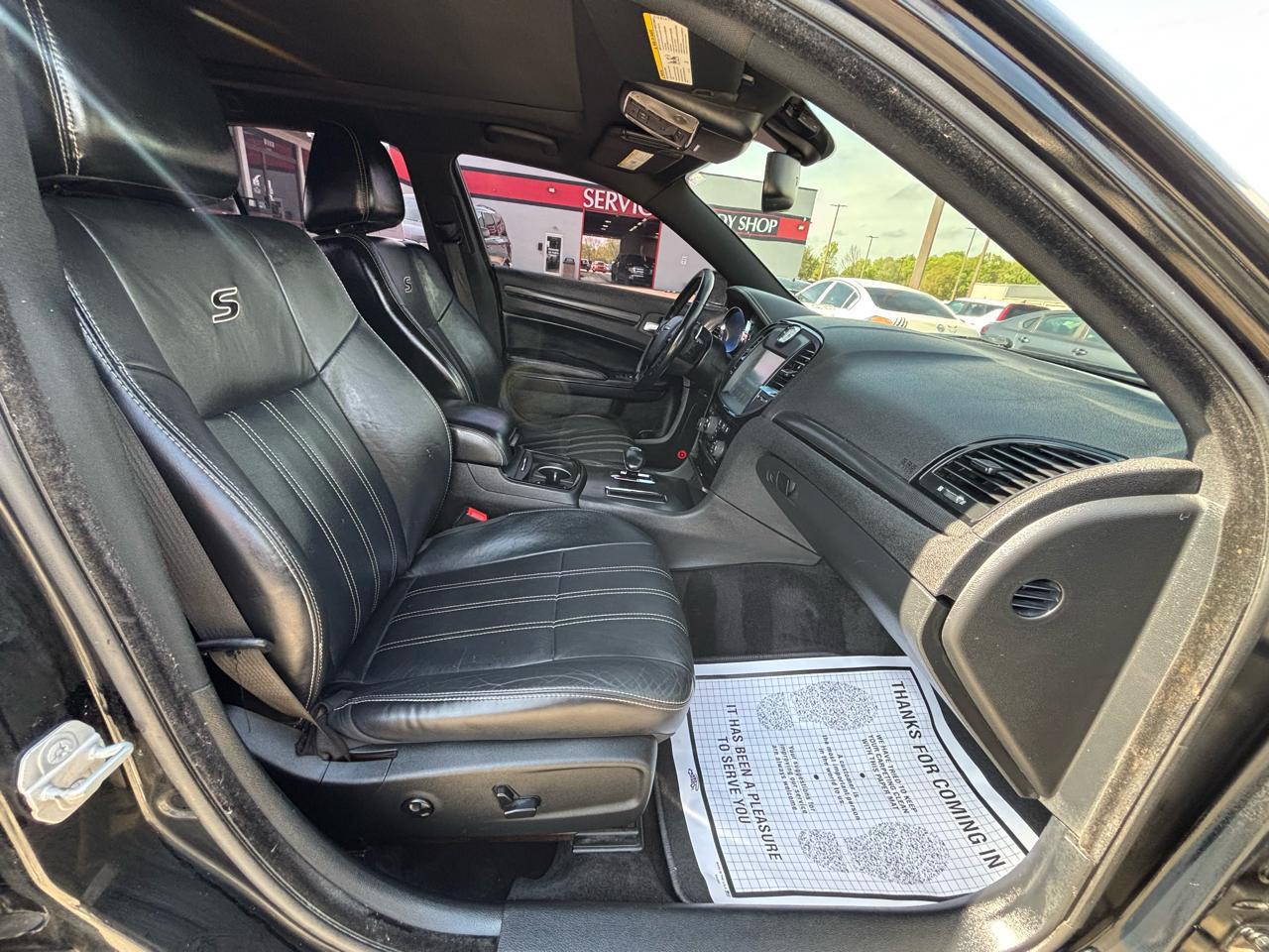 Chrysler 300 4dr Sdn 300S AWD 2014