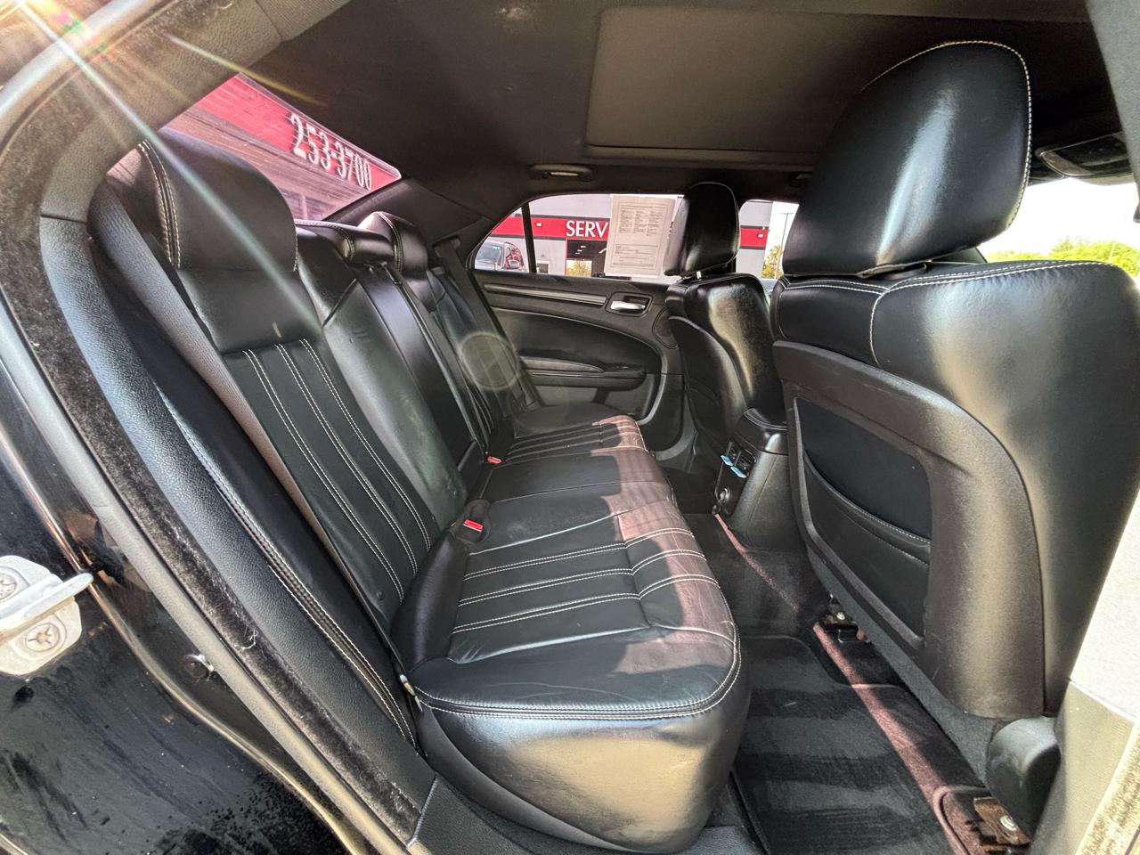 Chrysler 300 4dr Sdn 300S AWD 2014