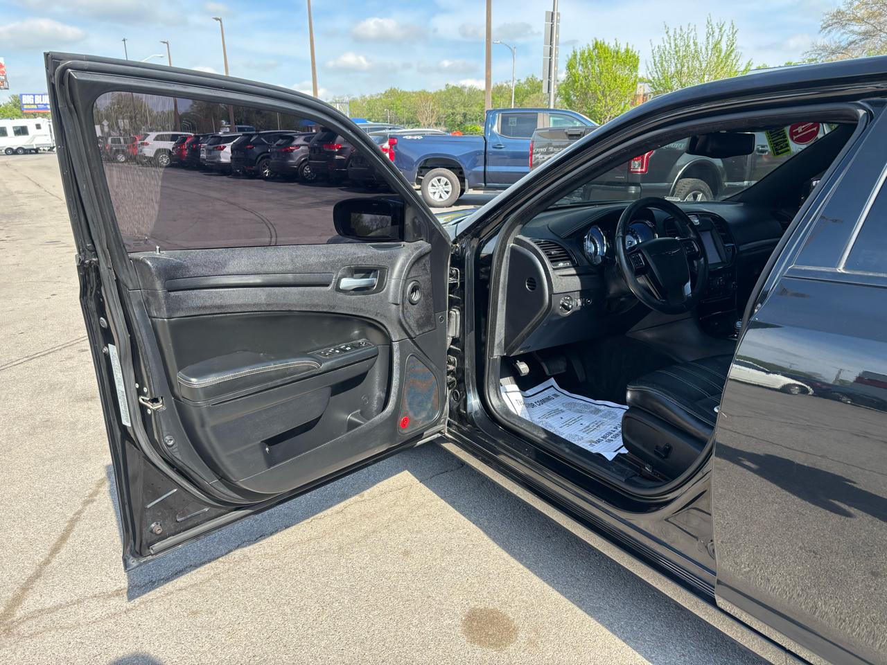 Chrysler 300 4dr Sdn 300S AWD 2014