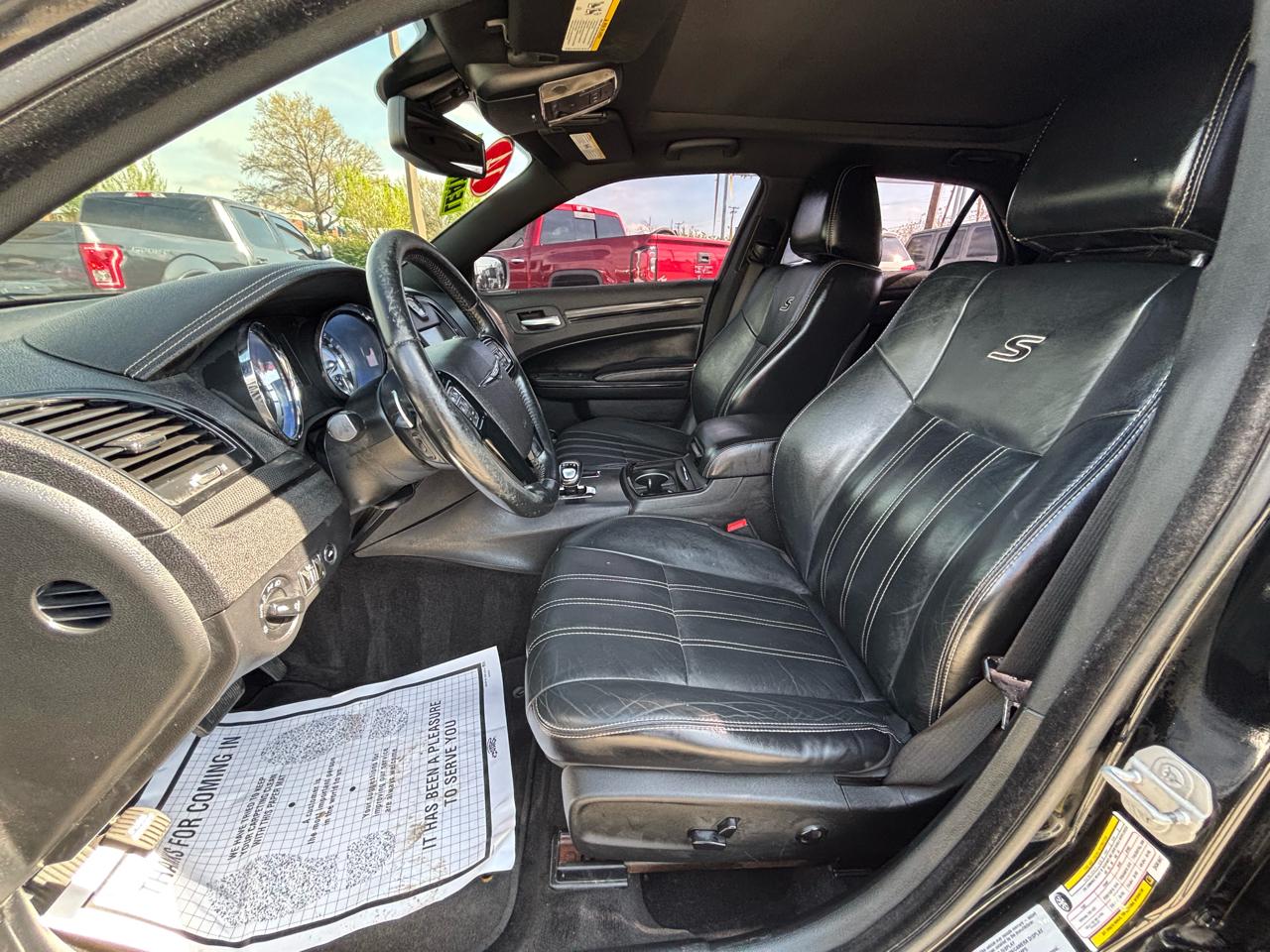 Chrysler 300 4dr Sdn 300S AWD 2014