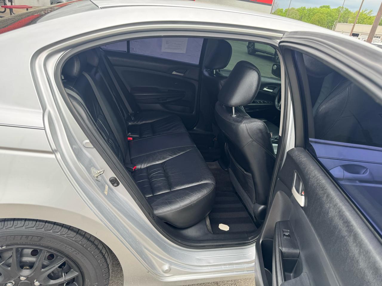 Honda Accord Sdn 4dr I4 Auto SE 2012