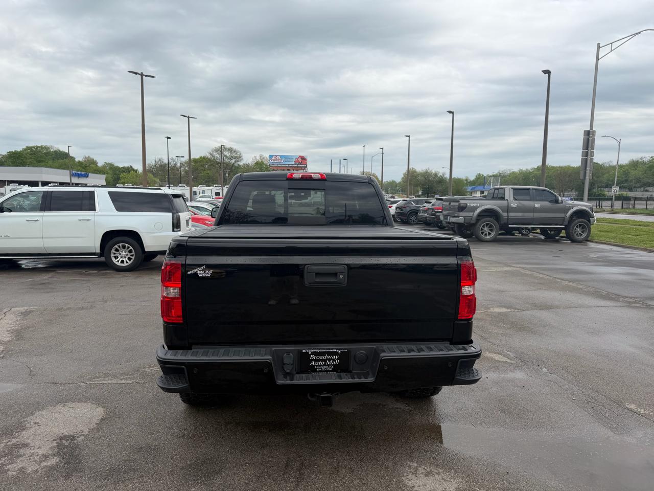 GMC Sierra 1500 4WD Crew Cab 143.5" SLT 2015