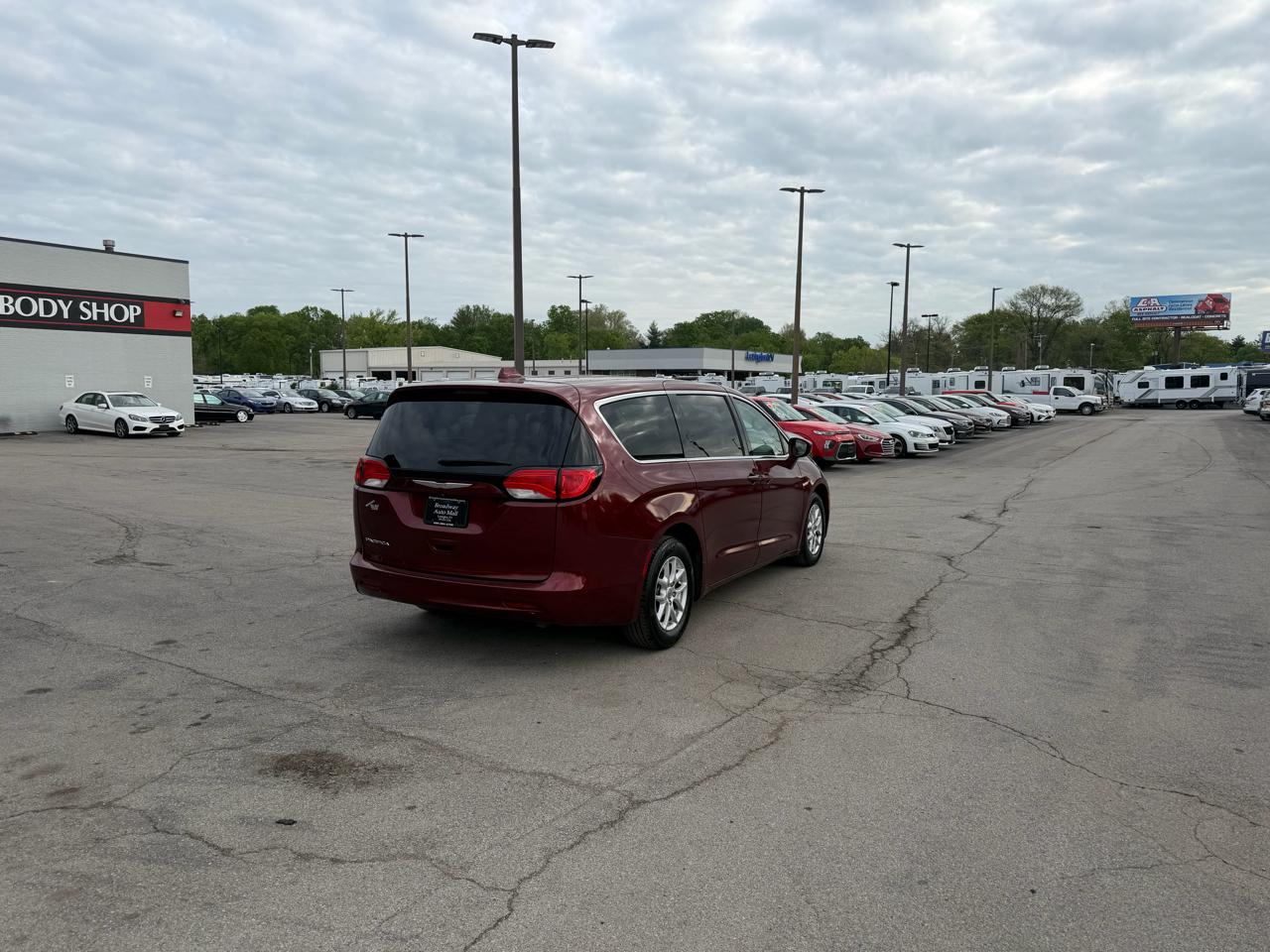 Chrysler Pacifica Touring FWD 2017