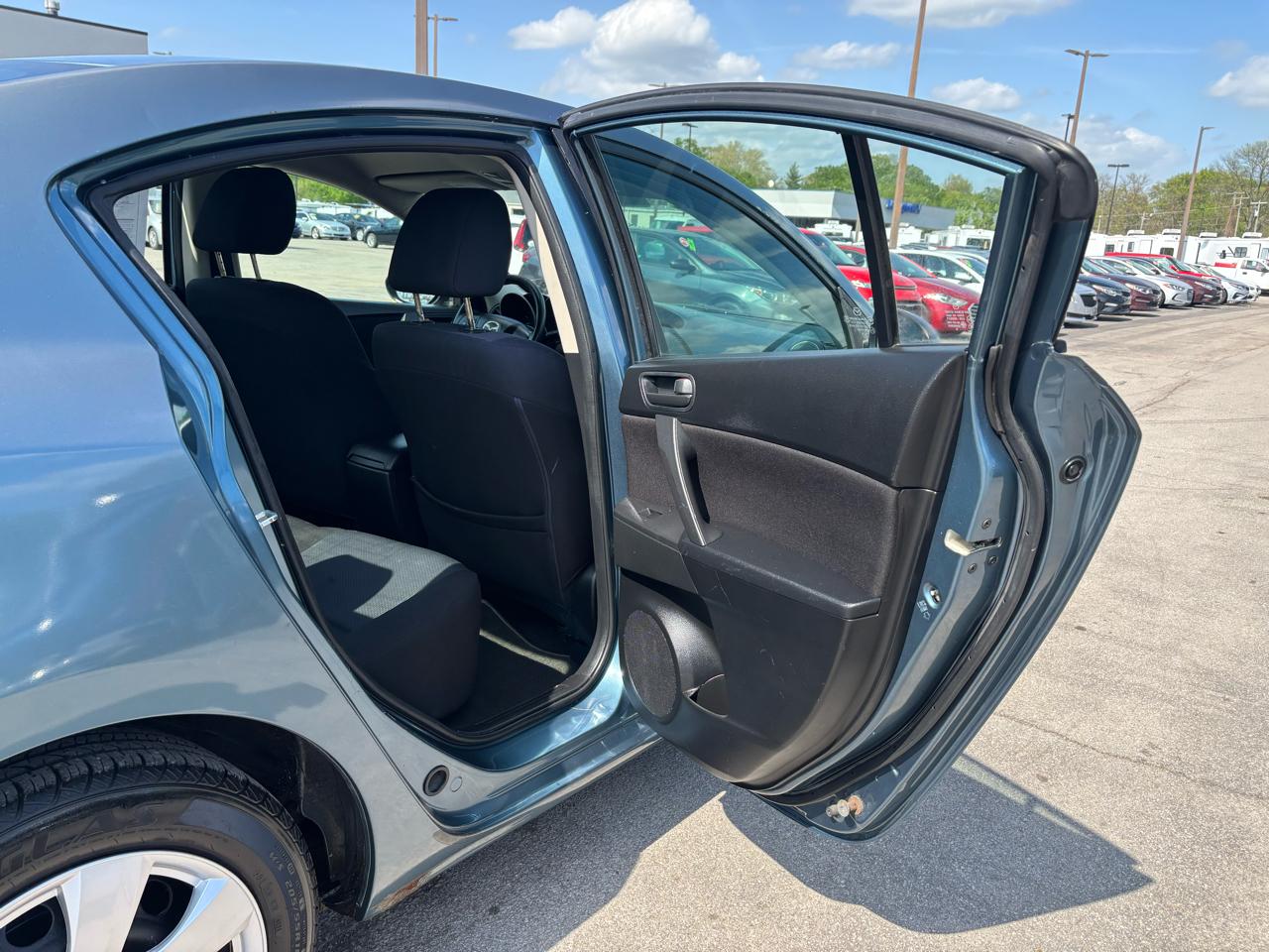 Mazda MAZDA3 4dr Sdn Auto i Sport 2010