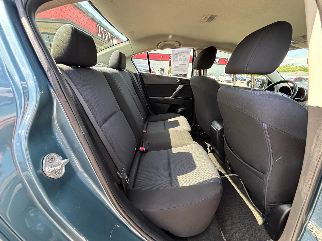 Mazda MAZDA3 4dr Sdn Auto i Sport 2010