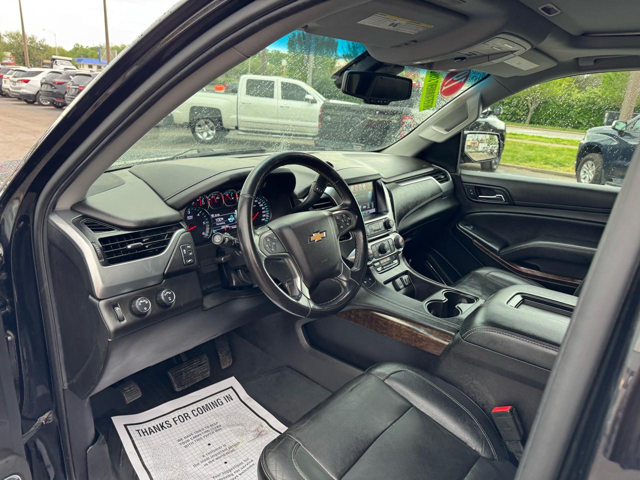 Chevrolet Suburban 4WD 4dr 1500 LT 2019