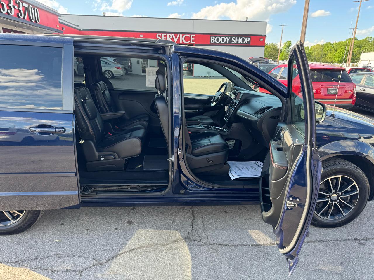 Dodge Grand Caravan 4dr Wgn R/T 2016