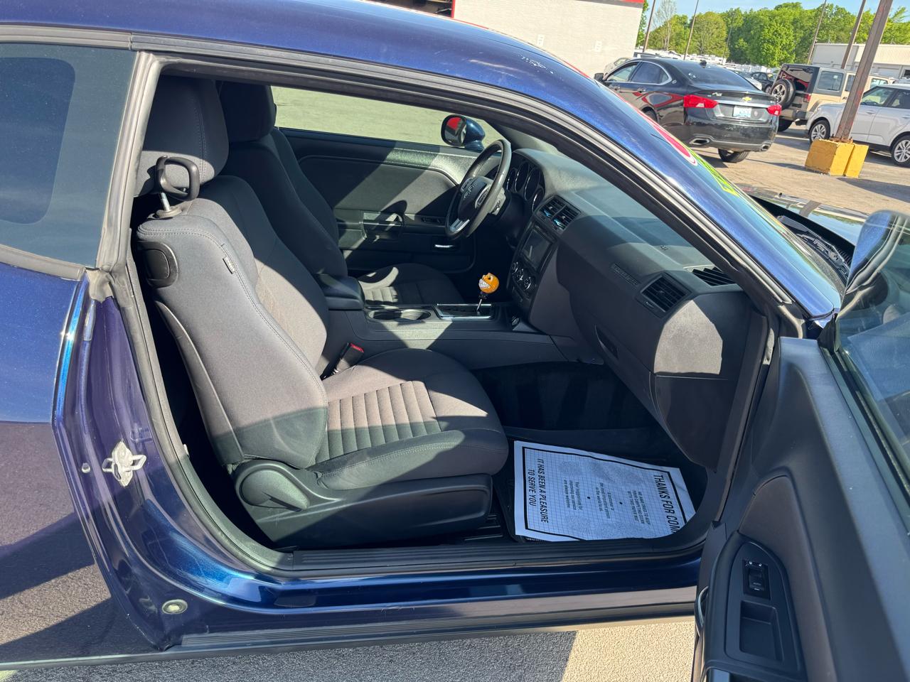 Dodge Challenger 2dr Cpe SXT 2013