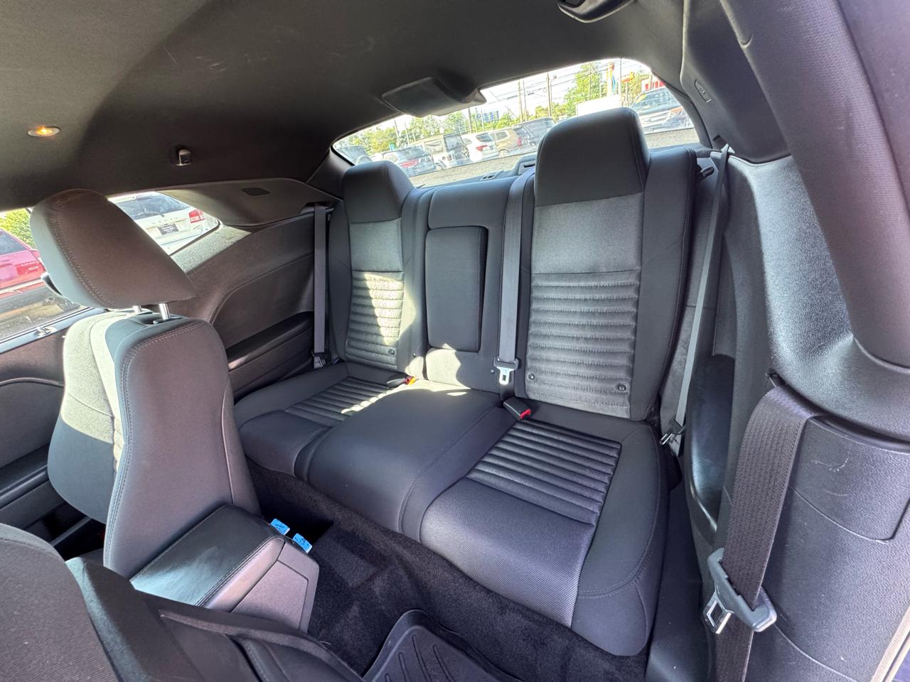 Dodge Challenger 2dr Cpe SXT 2013