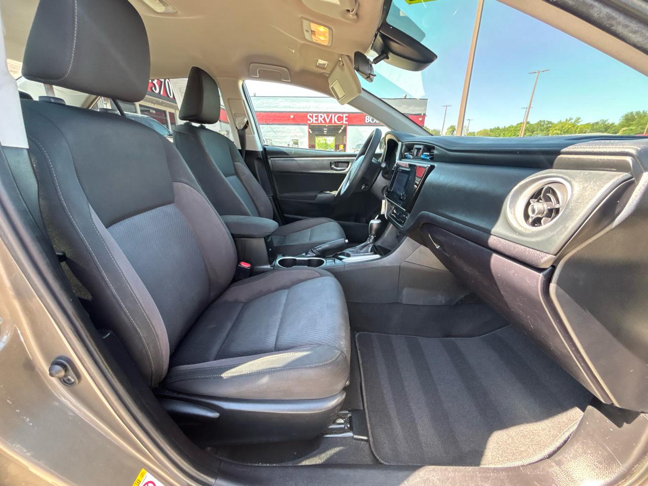 Toyota Corolla 4dr Sdn Auto L (Natl) 2019