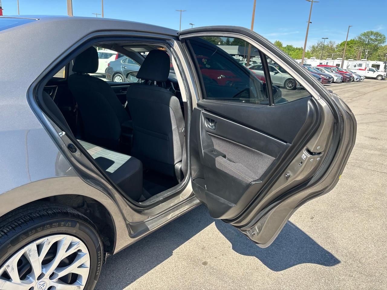 Toyota Corolla 4dr Sdn Auto L (Natl) 2019