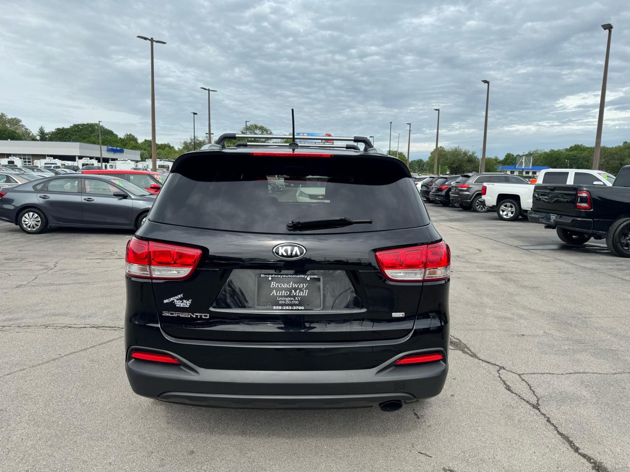 Kia Sorento LX FWD 2017