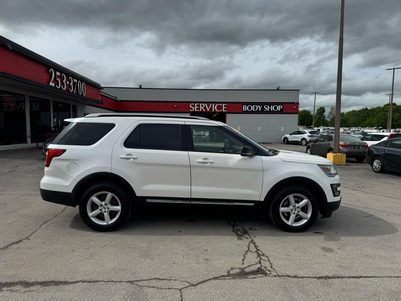 Ford Explorer 4WD 4dr XLT 2016