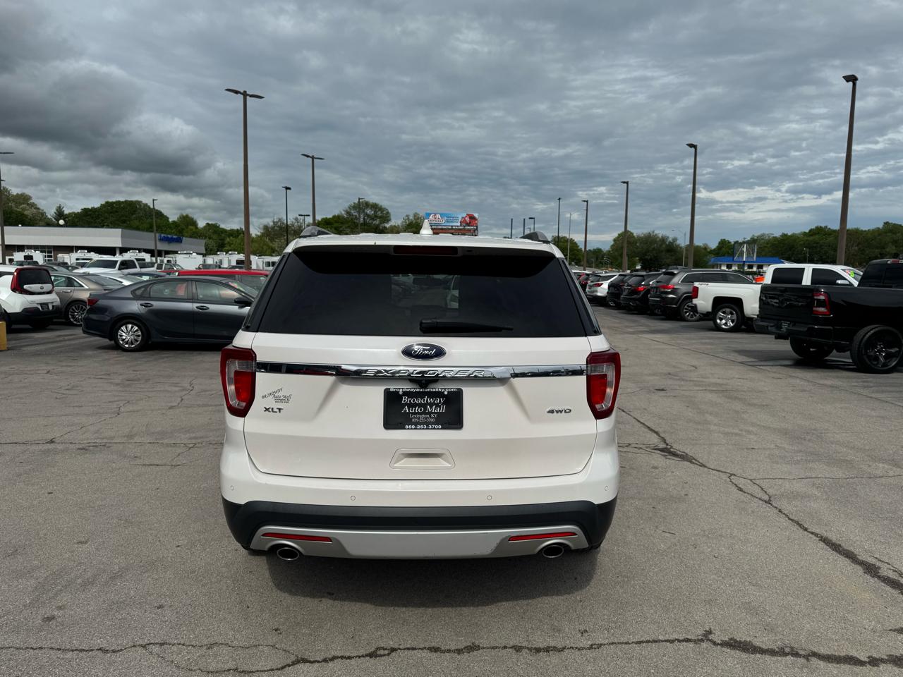 Ford Explorer 4WD 4dr XLT 2016