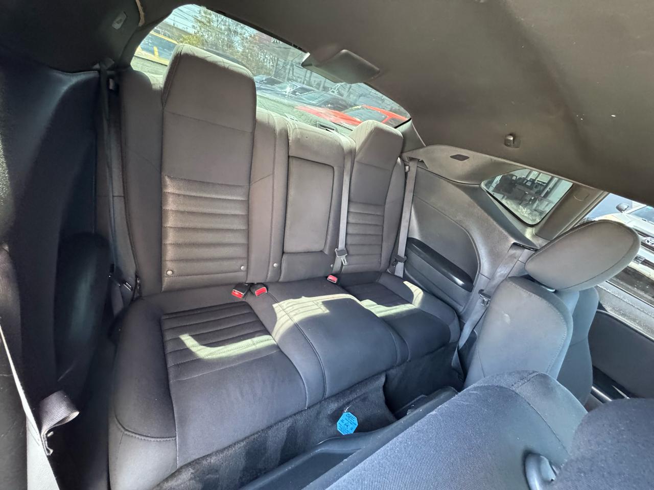 Dodge Challenger 2dr Cpe SE 2010