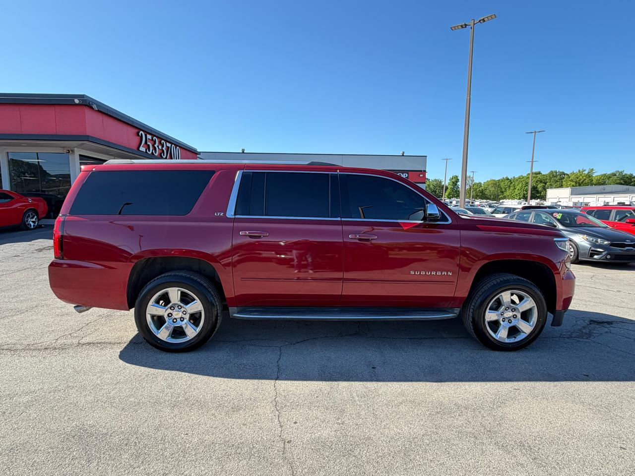 Chevrolet Suburban  2015