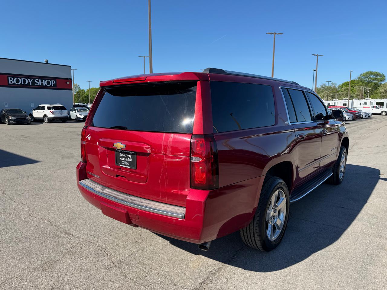 Chevrolet Suburban  2015