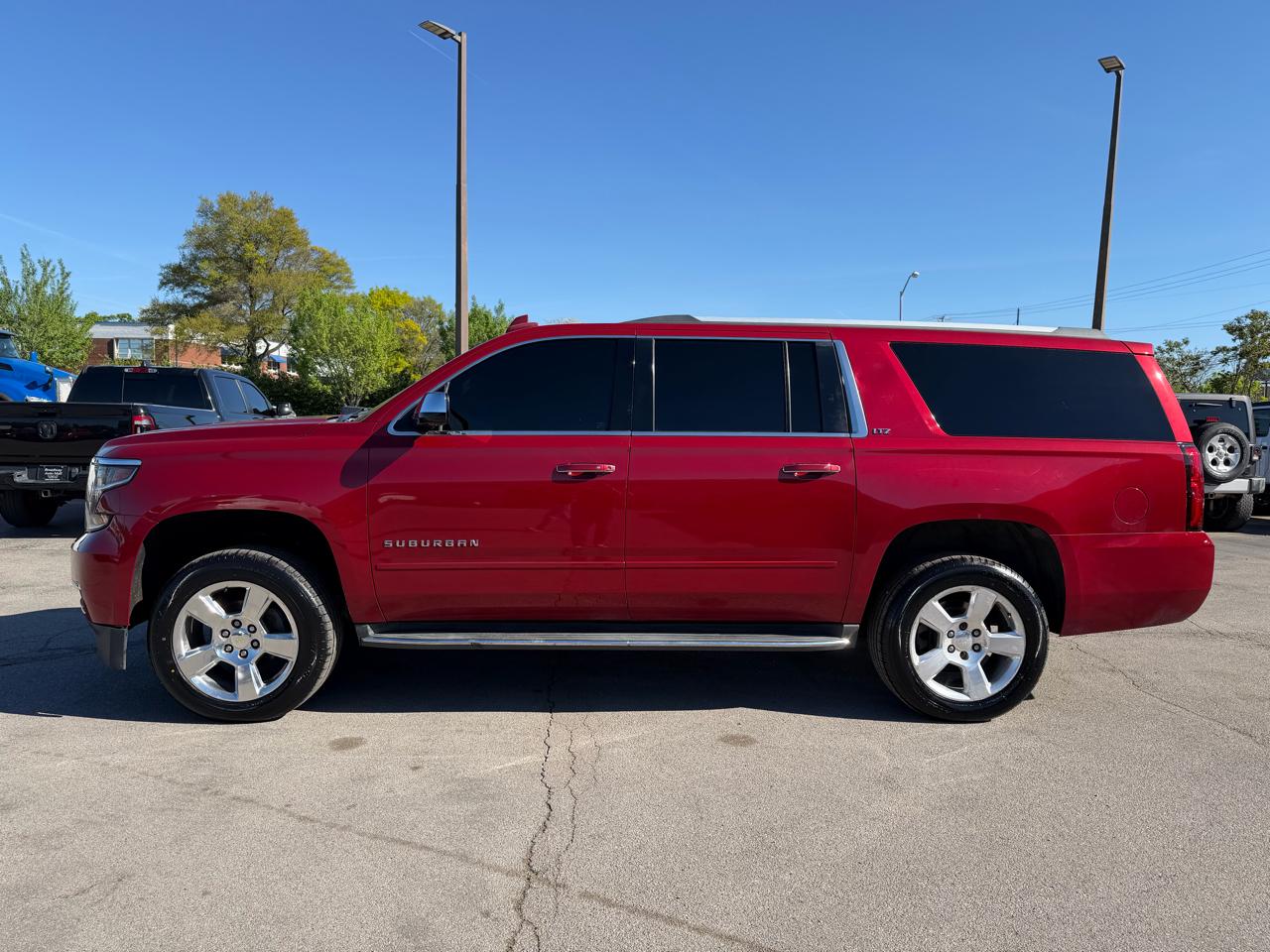 Chevrolet Suburban  2015