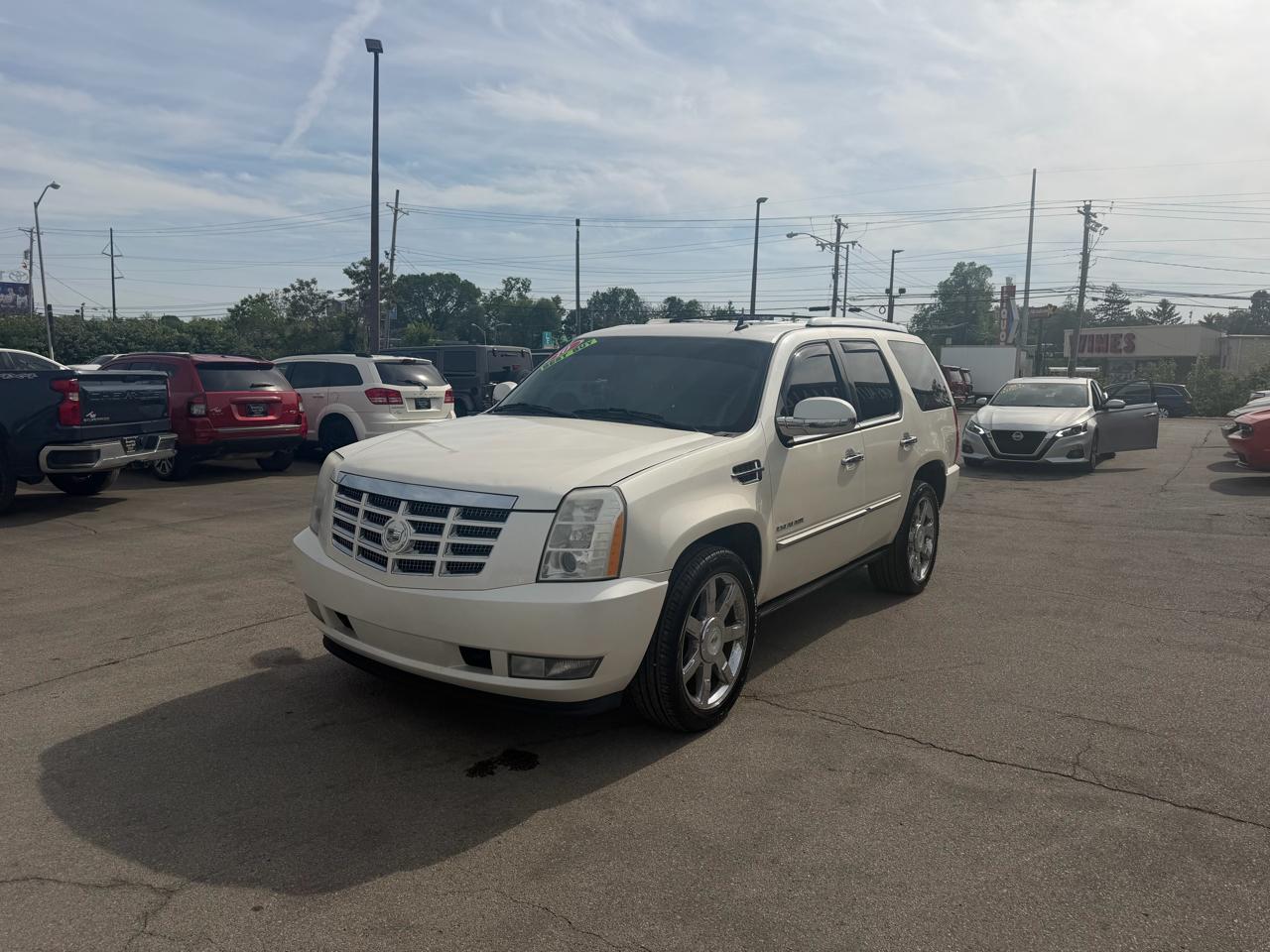 Cadillac Escalade AWD 4dr Premium 2010