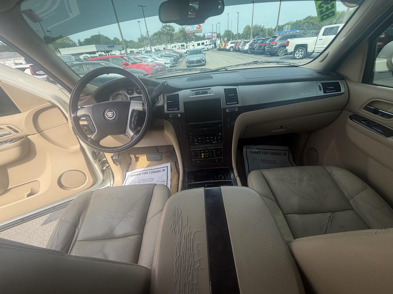 Cadillac Escalade AWD 4dr Premium 2010