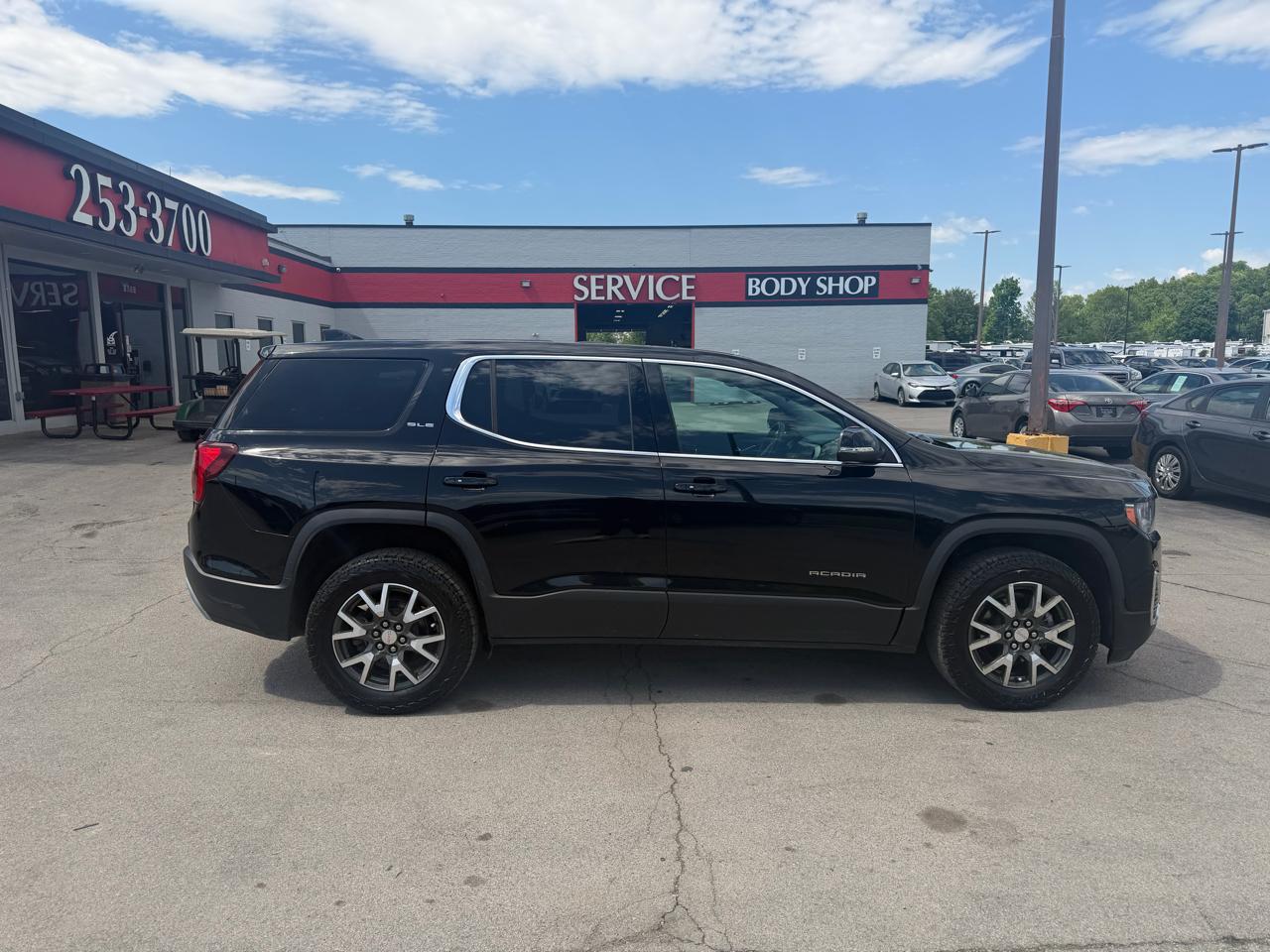 GMC Acadia AWD 4dr SLE 2021