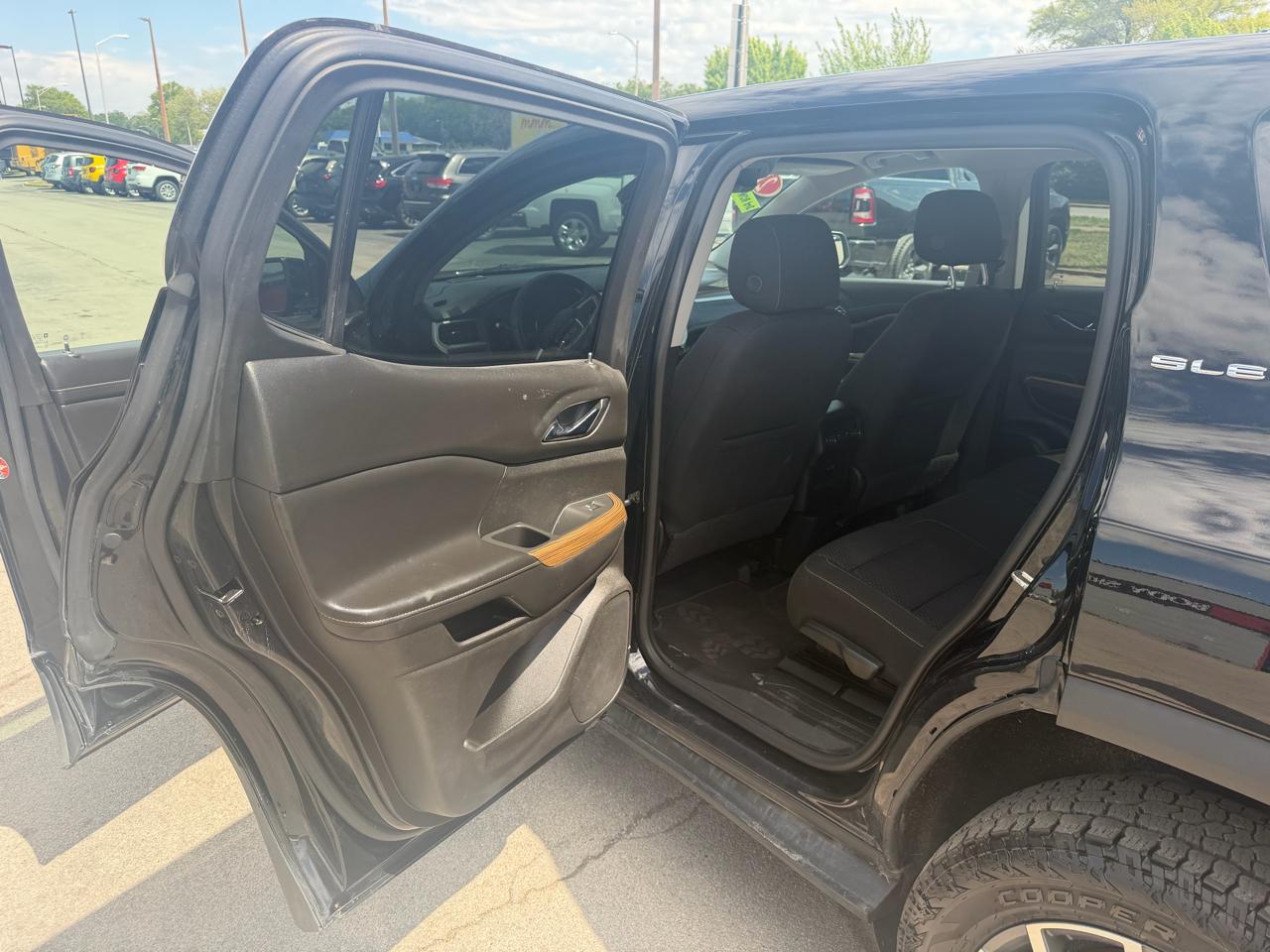 GMC Acadia AWD 4dr SLE 2021