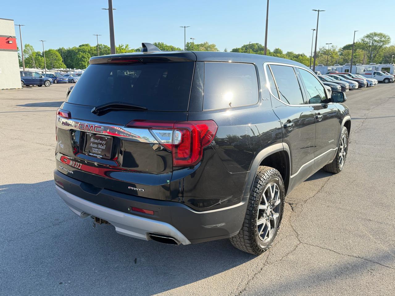 GMC Acadia AWD 4dr SLE 2021