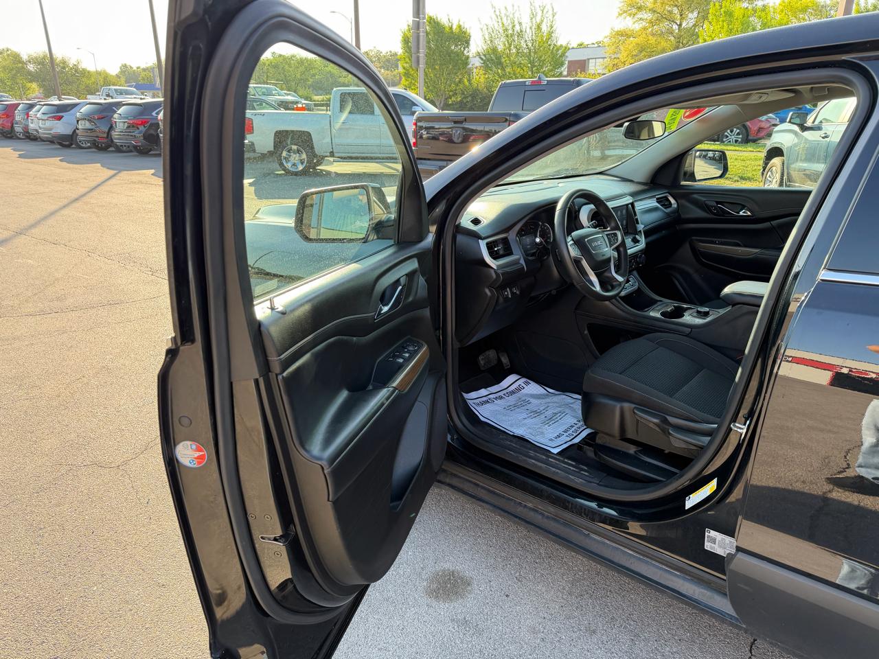 GMC Acadia AWD 4dr SLE 2021