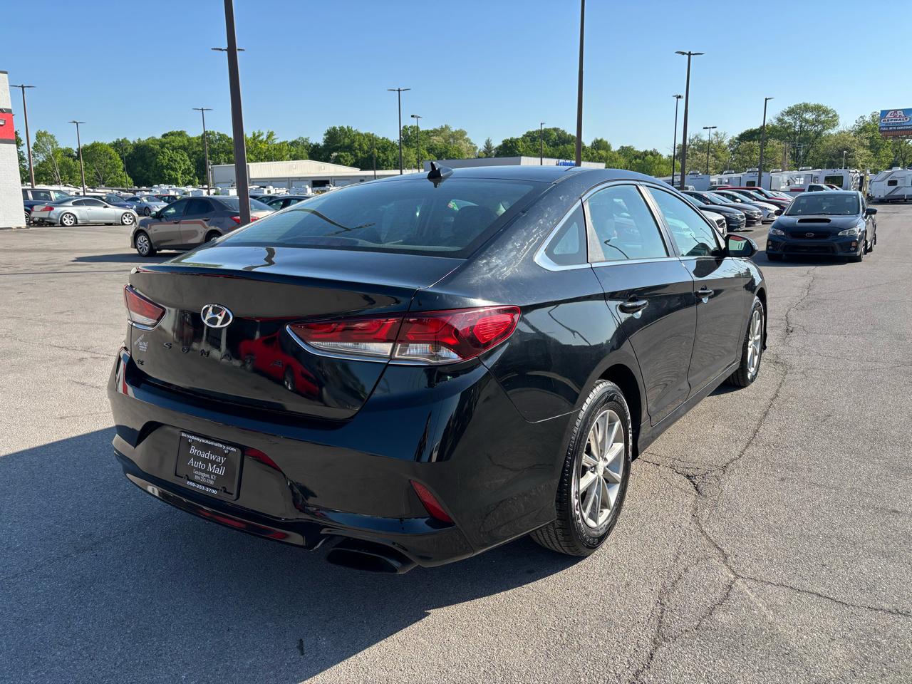 Hyundai Sonata SE 2.4L 2019
