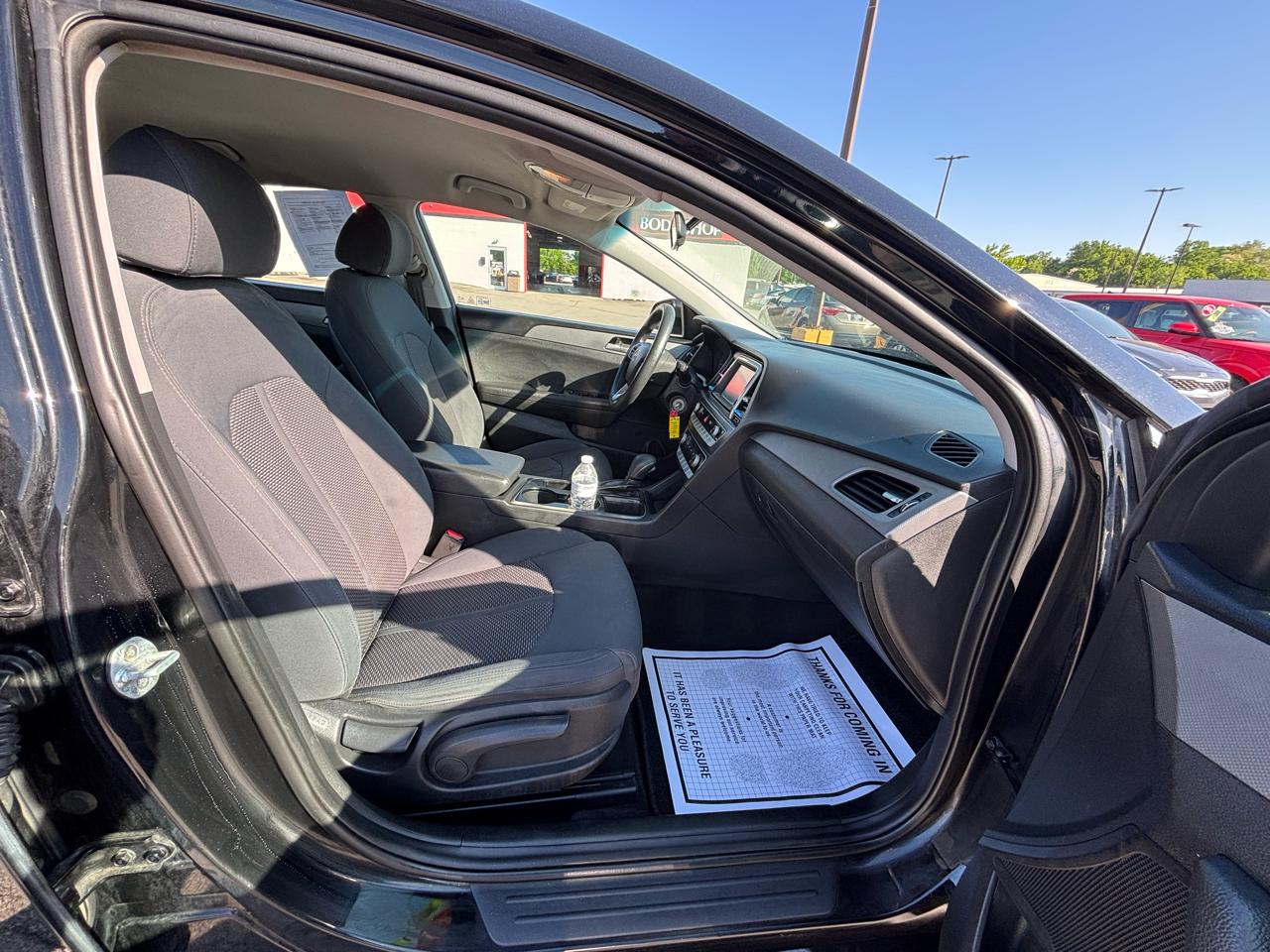 Hyundai Sonata SE 2.4L 2019