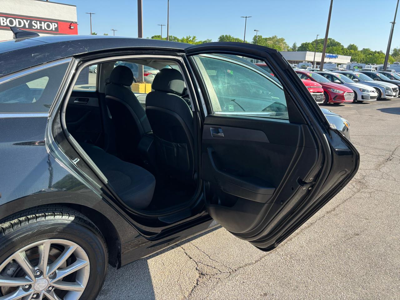 Hyundai Sonata SE 2.4L 2019