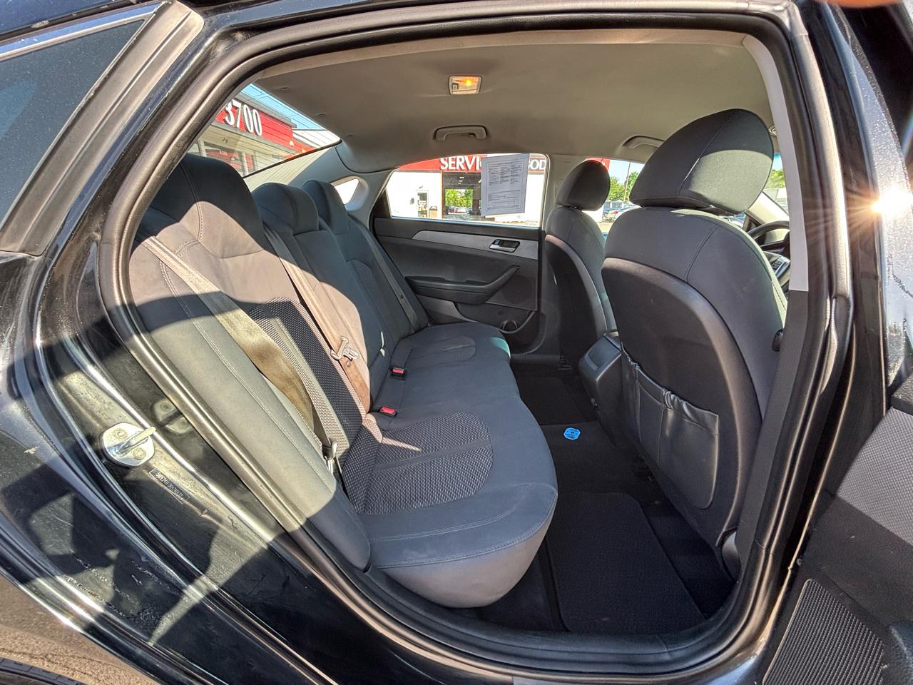 Hyundai Sonata SE 2.4L 2019