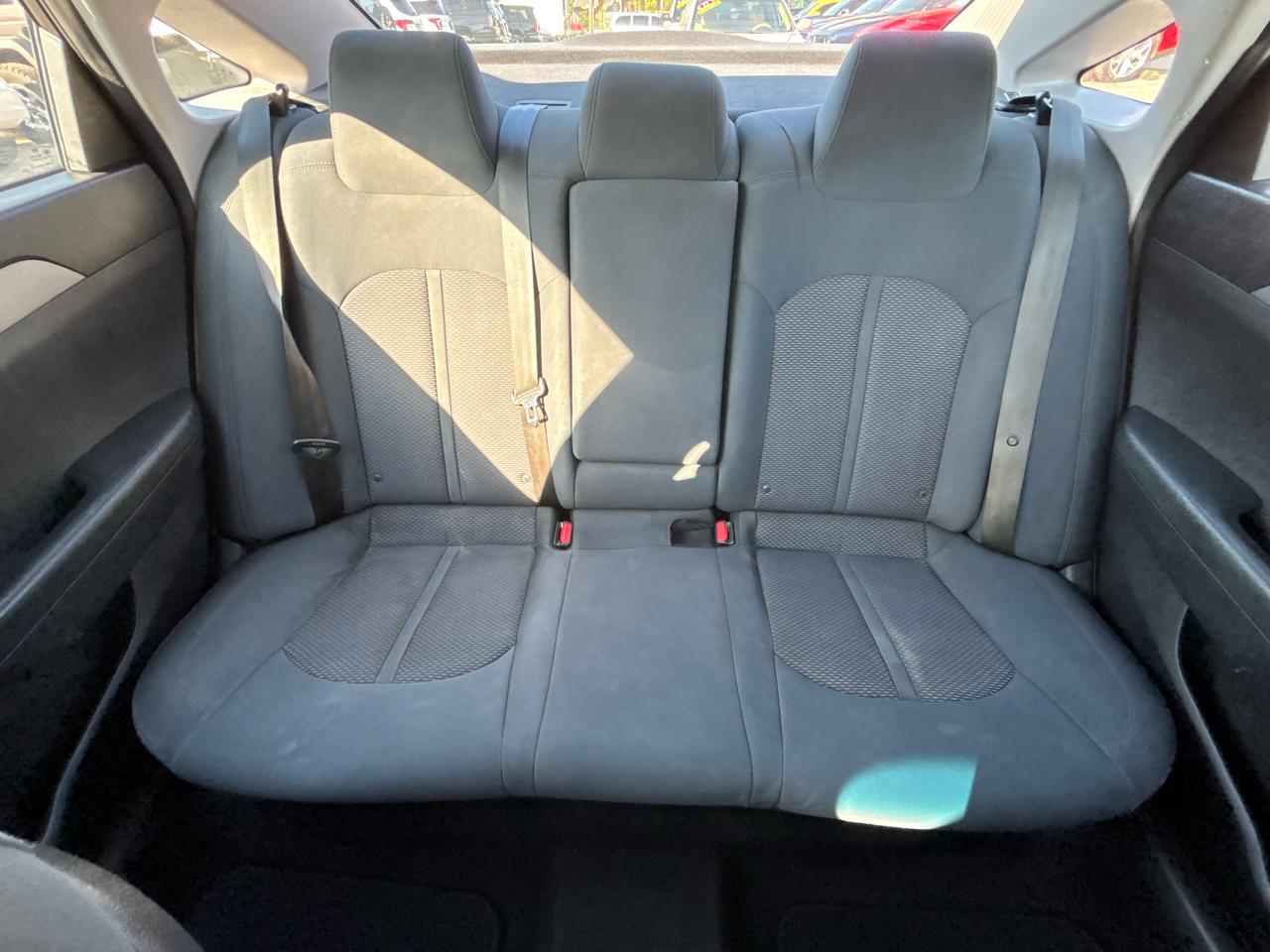 Hyundai Sonata SE 2.4L 2019