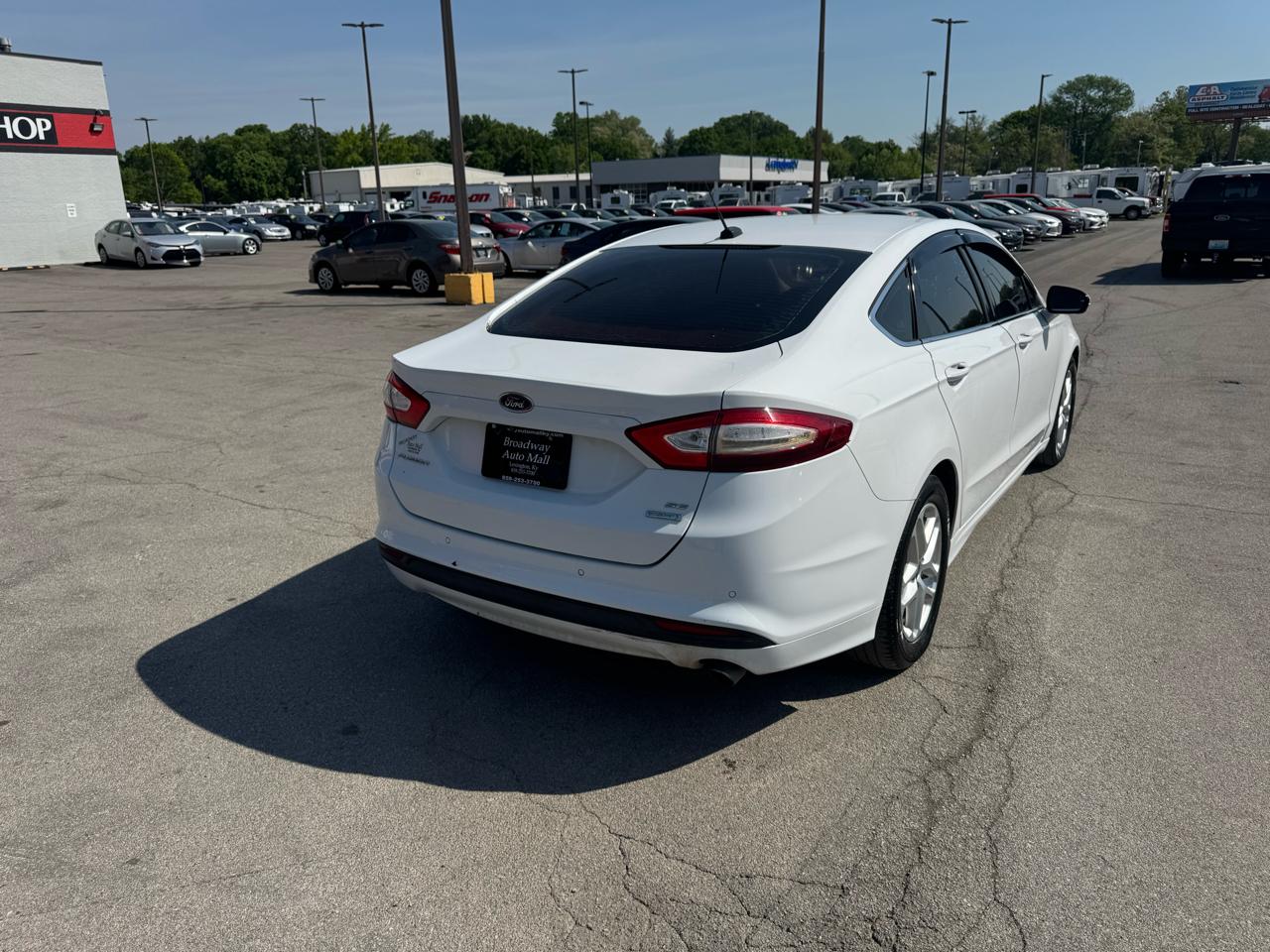 Ford Fusion 4dr Sdn SE FWD 2016