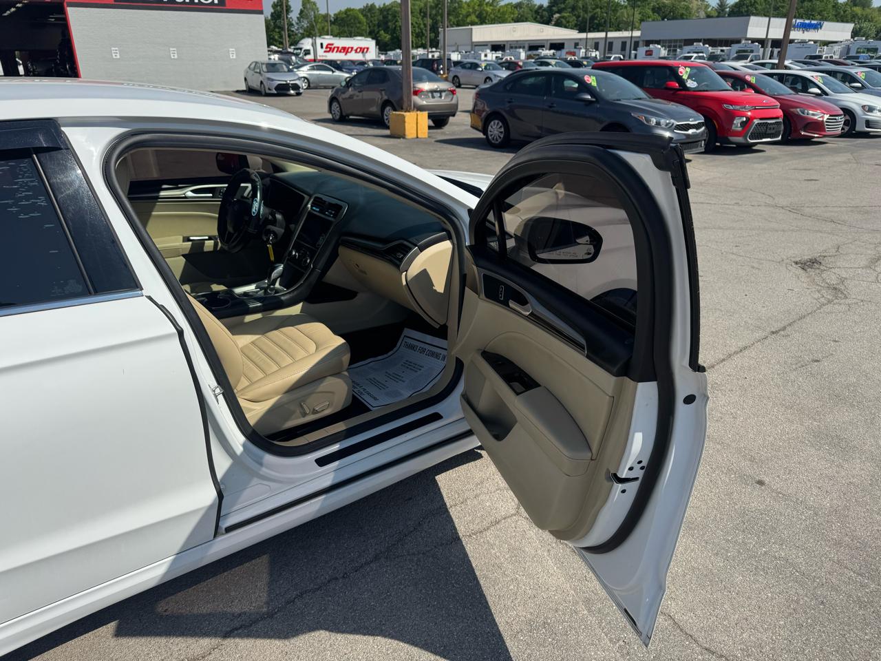 Ford Fusion 4dr Sdn SE FWD 2016