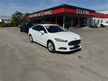 2016 Ford Fusion 4dr Sdn SE FWD
