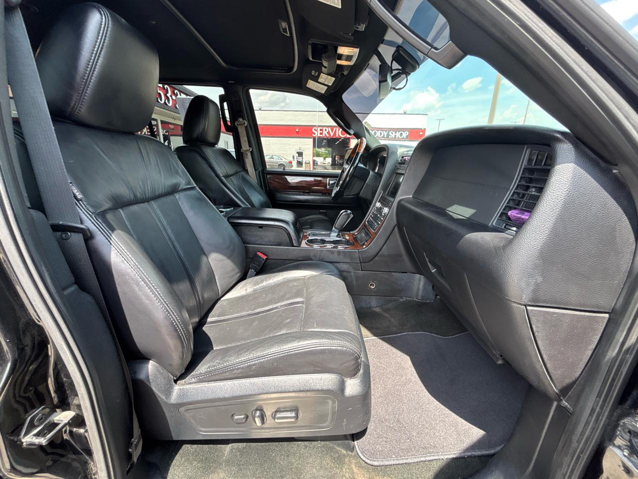 Lincoln Navigator 4WD 4dr Select 2016